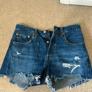 Levi’s denim shorts.